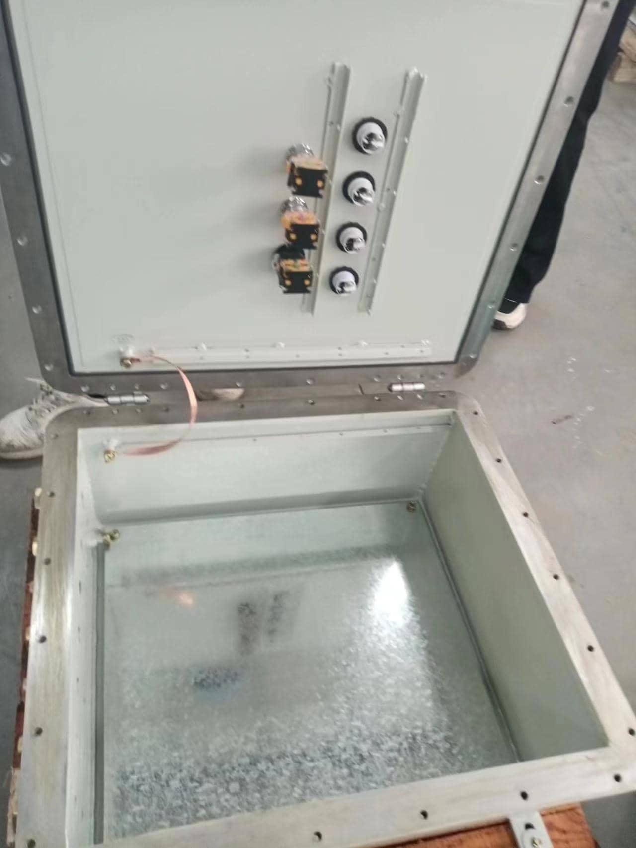 ���Ƿ����䚤�w���ӹ����N���|��