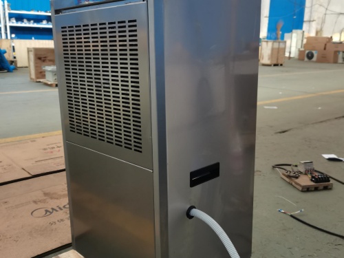 �]����������C��ʹ�íh��